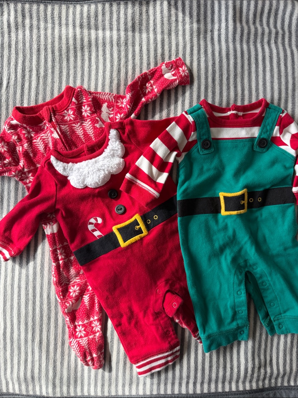 Holiday 0-3 baby set